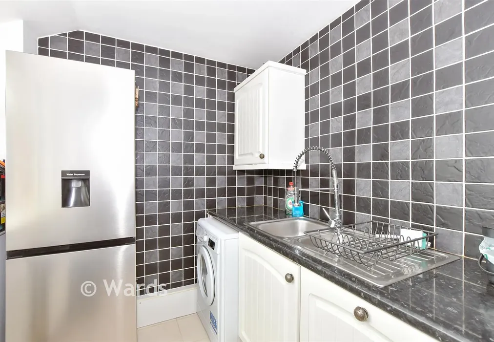 Kitchen/Diner - Dudley Road, Folkestone, Kent - Wards of Kent