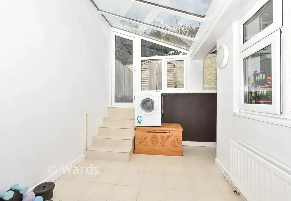 Conservatory - Dudley Road, Folkestone, Kent - Wards of Kent