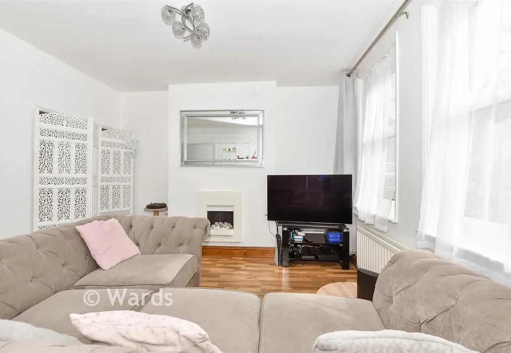 Lounge - Dudley Road, Folkestone, Kent - Wards of Kent