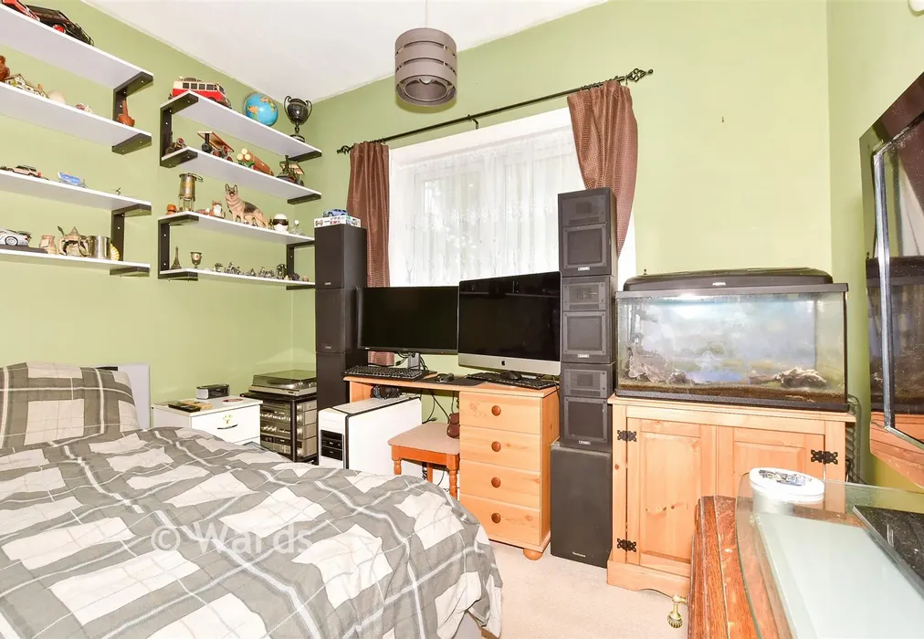 Bedroom 3 - Maidstone Road, Chatham, Kent - Wards of Kent