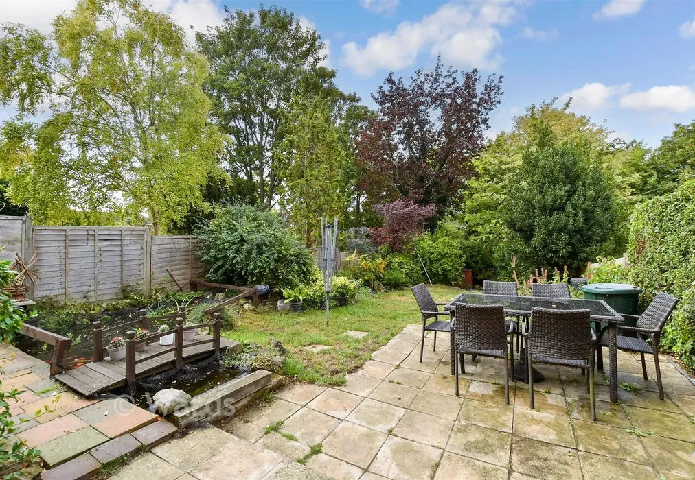 Rear Garden - Maidstone Road, Chatham, Kent - Wards of Kent