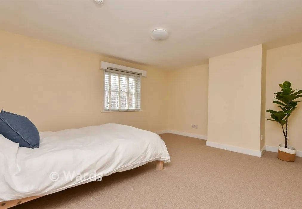 Bedroom 3 - Love Lane, Canterbury, Kent - Wards of Kent