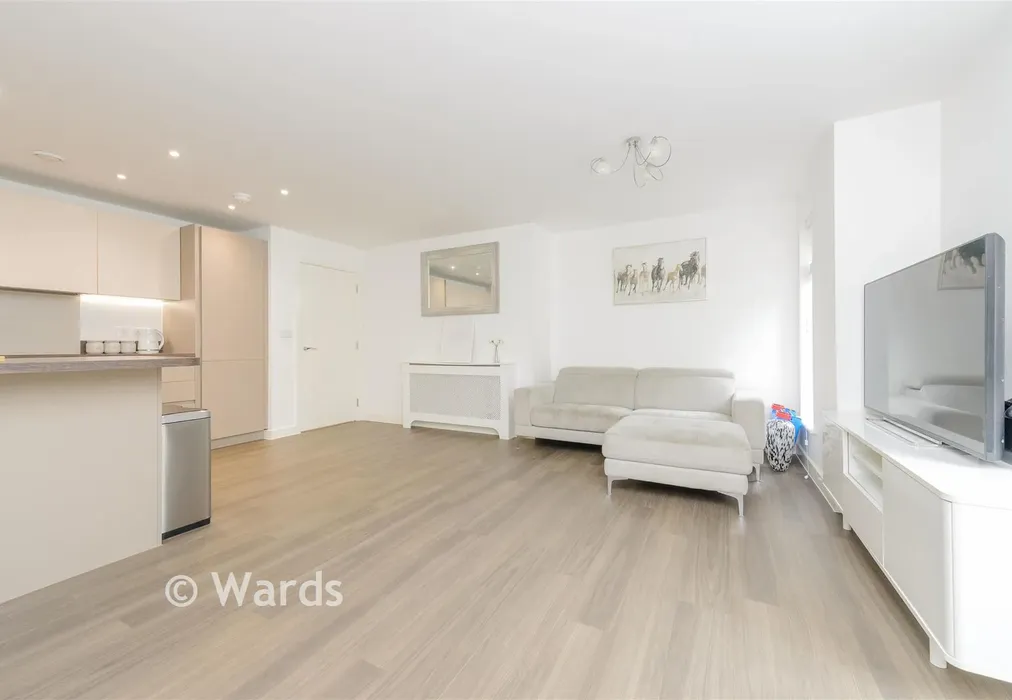 En-Suite Shower Room - Springhead Parkway, Gravesend, Kent - Wards of Kent
