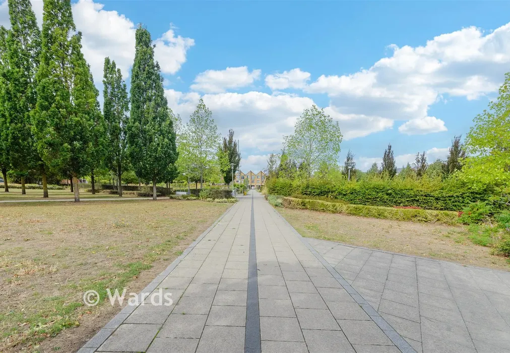 Surrounding Area - Springhead Parkway, Gravesend, Kent - Wards of Kent
