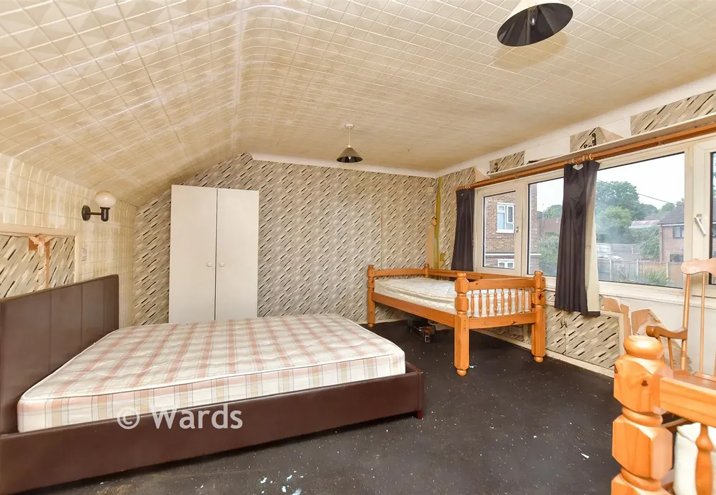 Bedroom (Contemporary style) - Luton High Street, Chatham, Kent - Wards of Kent