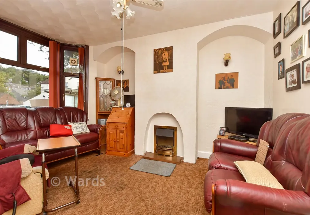 Lounge - Luton High Street, Chatham, Kent - Wards of Kent