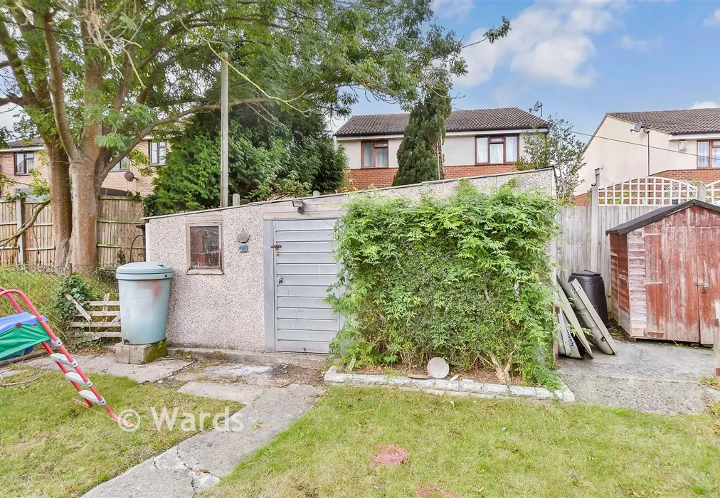 Rear Garden - Luton High Street, Chatham, Kent - Wards of Kent