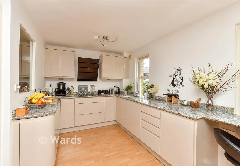 Kitchen/Breakfast Area - Belvedere Road, Faversham, Kent - Wards of Kent
