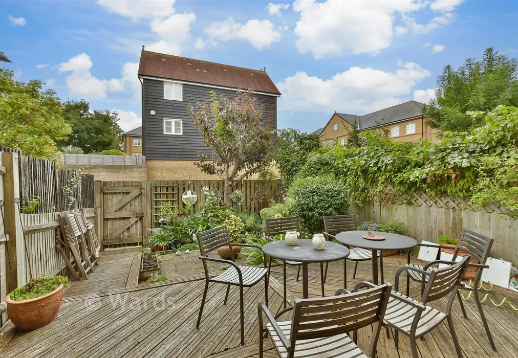 Rear Garden - Belvedere Road, Faversham, Kent - Wards of Kent