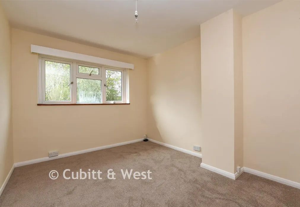 Bedroom 2 - Marches Road, Warnham, Horsham, West Sussex - Wards of Kent