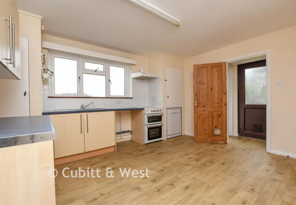 Kitchen - Marches Road, Warnham, Horsham, West Sussex - Wards of Kent