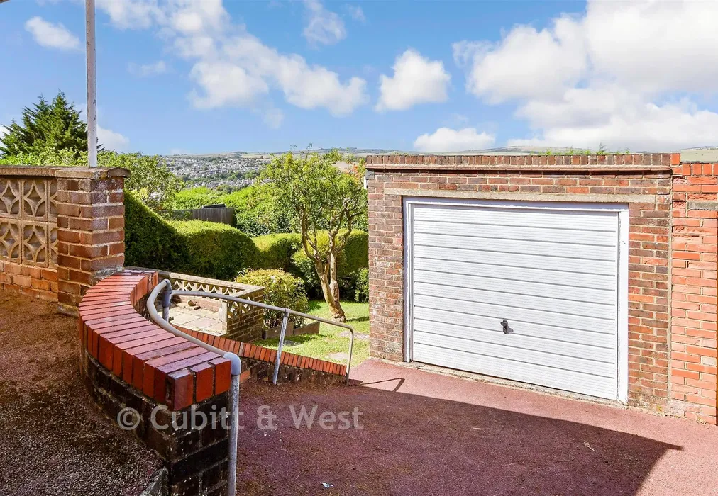 Garage - Lyminster Avenue, Hollingbury, Brighton, East Sussex - Wards of Kent