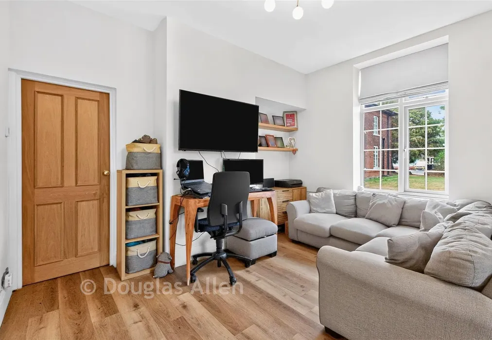 Lounge/Kitchen - Astra Close, Hornchurch, Essex - Wards of Kent