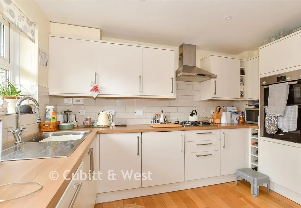 Kitchen - The Dene, Southwater, Horsham, West Sussex - Wards of Kent