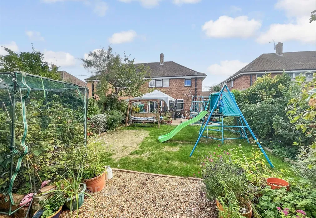 Rear Garden - Lloyds Green, Wittersham, Kent - Wards of Kent