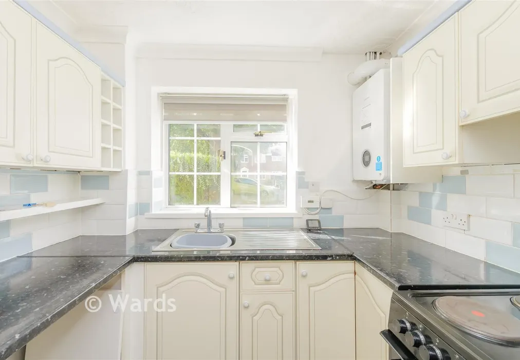 Kitchen - Birch Drive, Lords Wood, Chatham, Kent - Wards of Kent