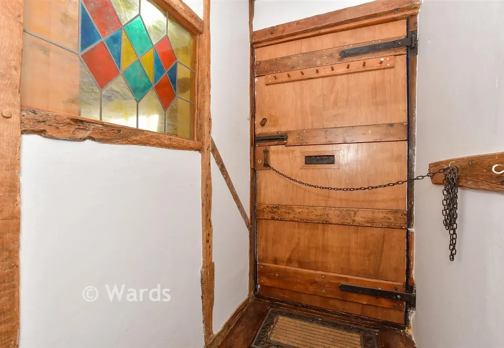 Hallway - Front Street, Ringwould, Deal, Kent - Wards of Kent