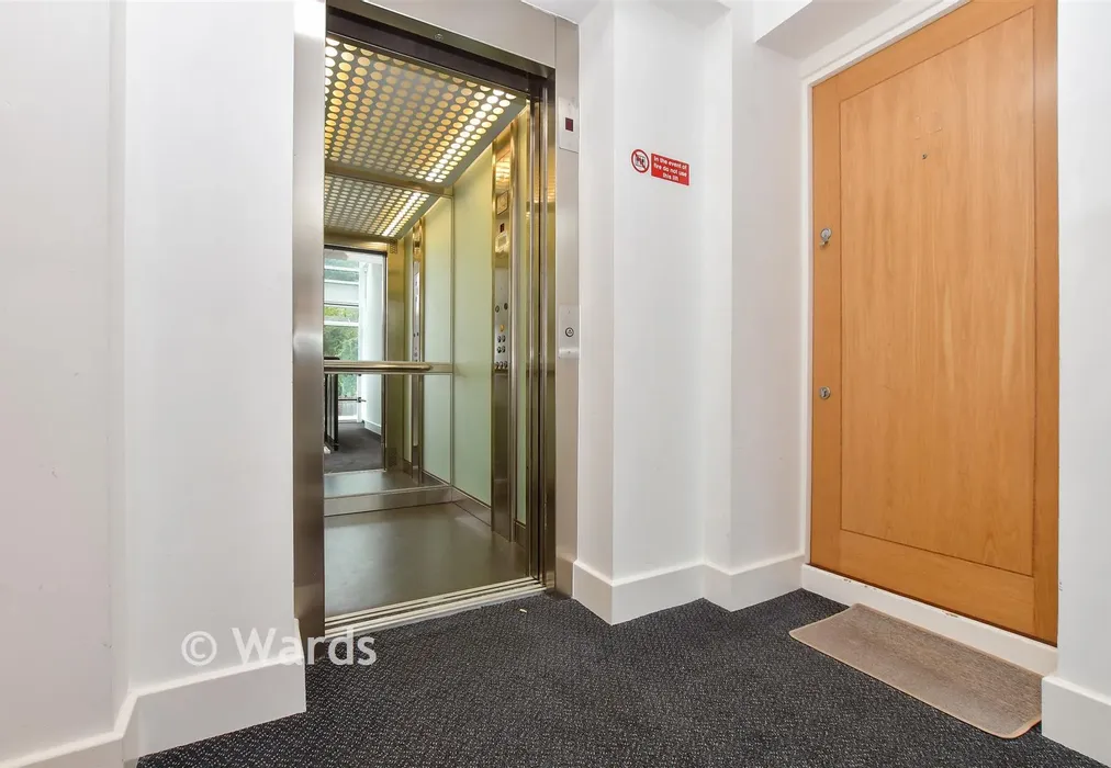 Internal Lifestyle Photograph - Seabrook Road, Hythe, Kent - Wards of Kent