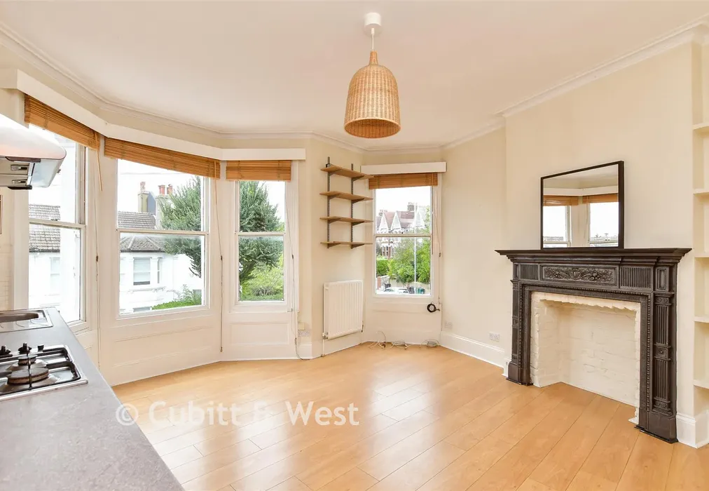 Lounge/ Kitchen - Edburton Avenue, Brighton, East Sussex - Wards of Kent