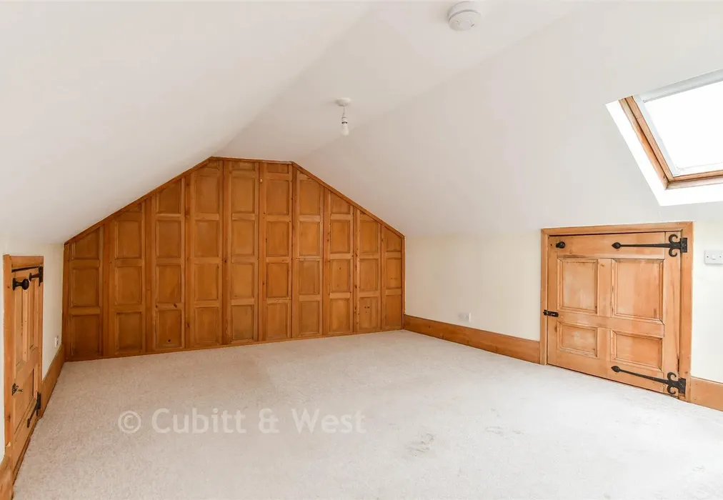 Bedroom 1 - Edburton Avenue, Brighton, East Sussex - Wards of Kent