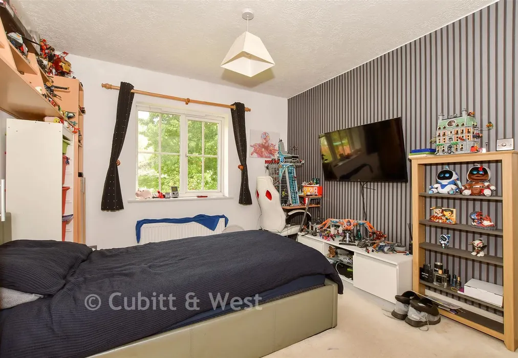 Bedroom 4 - Turnpike Way, Ashington, West Sussex - Wards of Kent