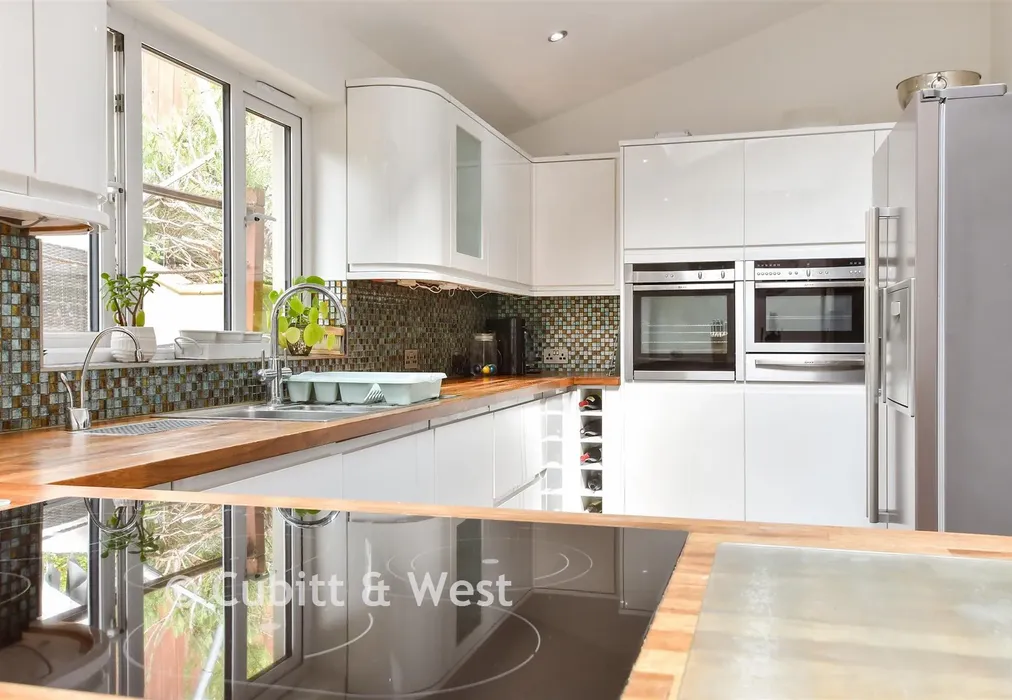 Internal Lifestyle Photograph - Winfield Avenue, Brighton, East Sussex - Wards of Kent