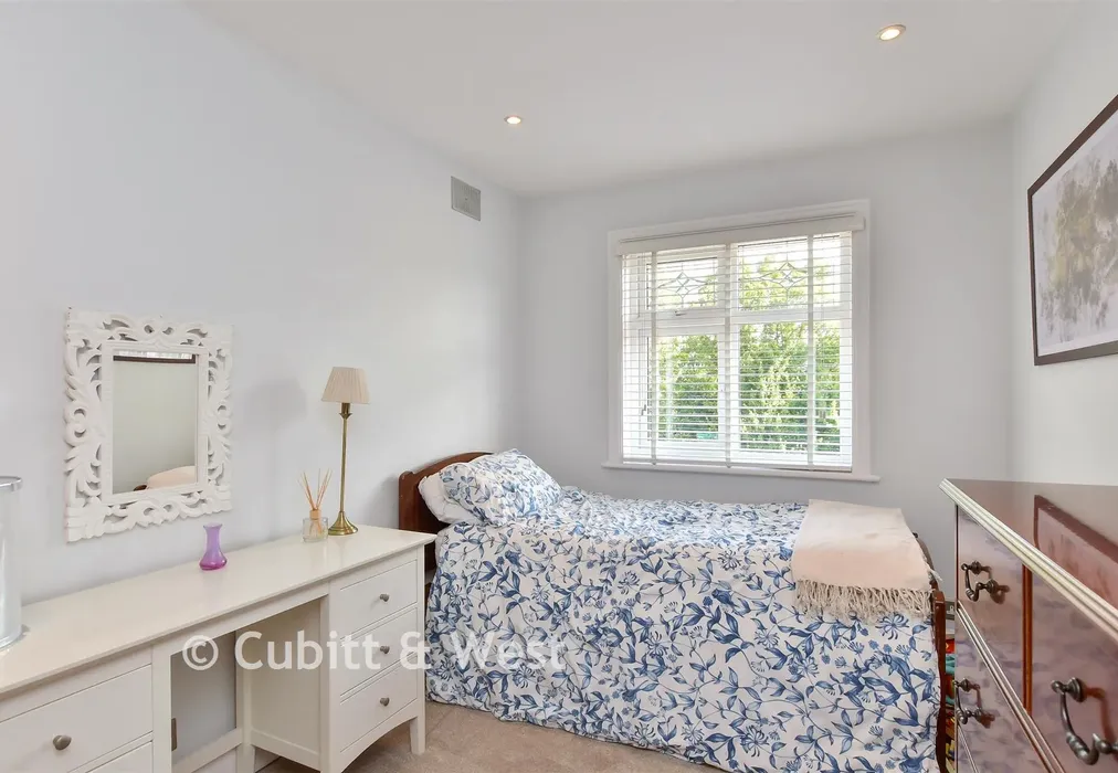 Bedroom 4 - Winfield Avenue, Brighton, East Sussex - Wards of Kent