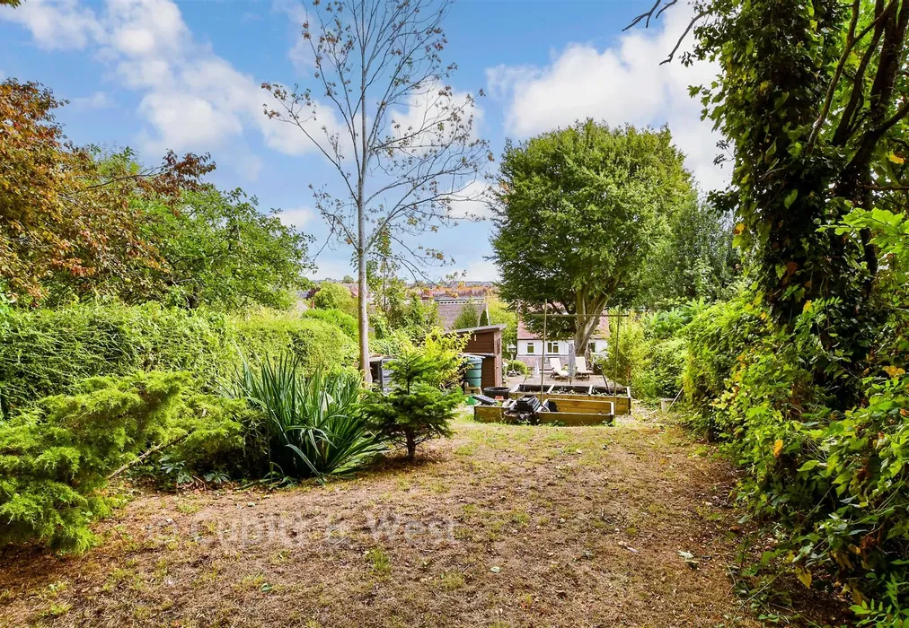 Rear Garden - Winfield Avenue, Brighton, East Sussex - Wards of Kent
