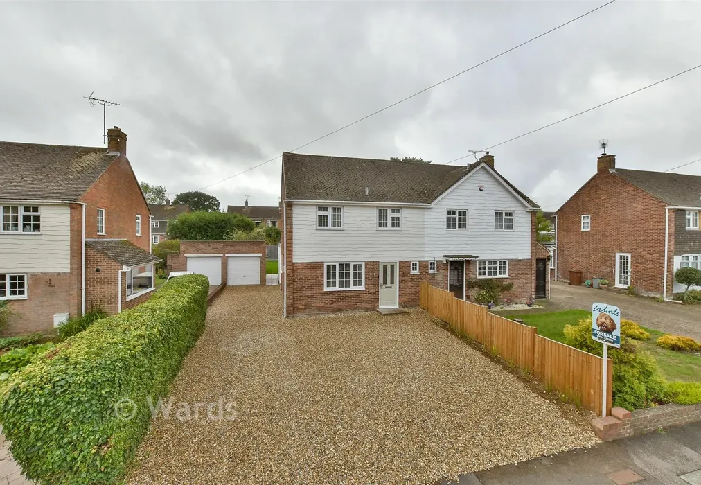 Driveway - Prinys Drive, Wigmore, Gillingham, Kent - Wards of Kent