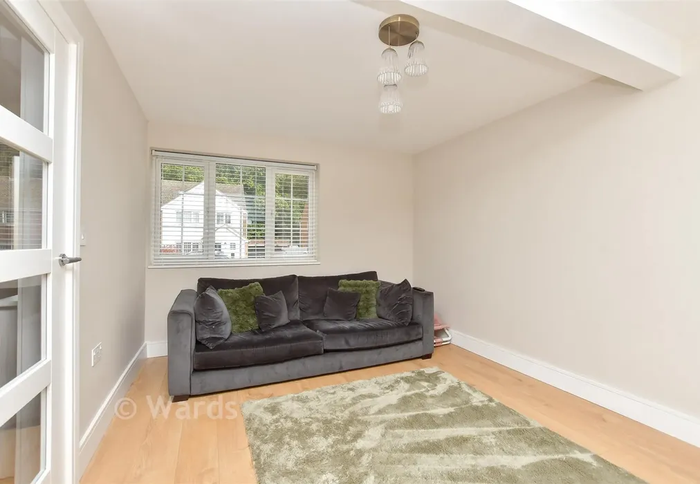 Lounge - Prinys Drive, Wigmore, Gillingham, Kent - Wards of Kent