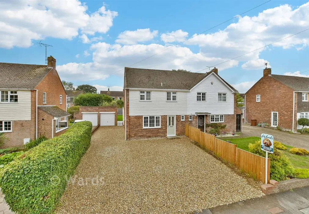 Driveway - Prinys Drive, Wigmore, Gillingham, Kent - Wards of Kent