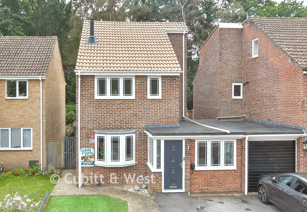 External Web - Mountbatten Close, Broadfield, Crawley, West Sussex - Wards of Kent