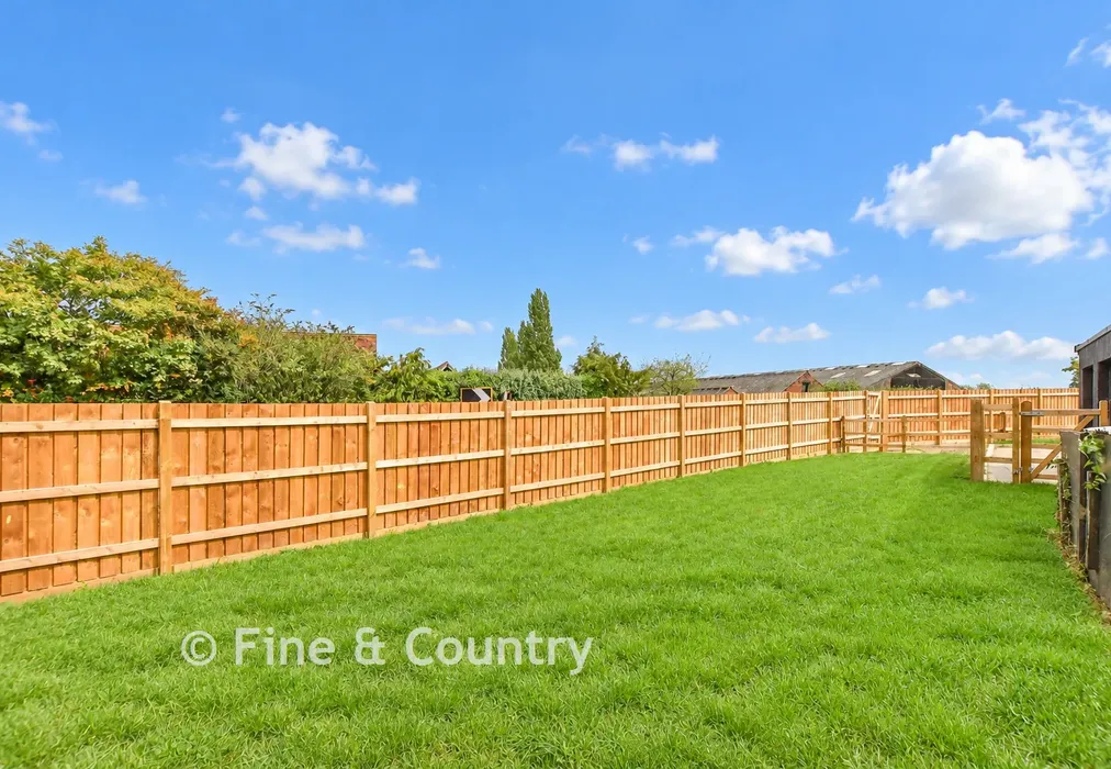 Front Garden - Hartdene Barns, Hartfield Road, Cowden, Kent - Wards of Kent