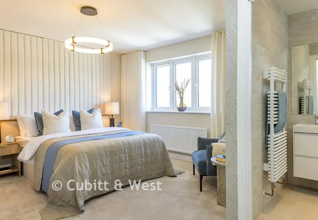 Bedroom 1 - Braeburn Fields, Crowborough, East Sussex - Wards of Kent