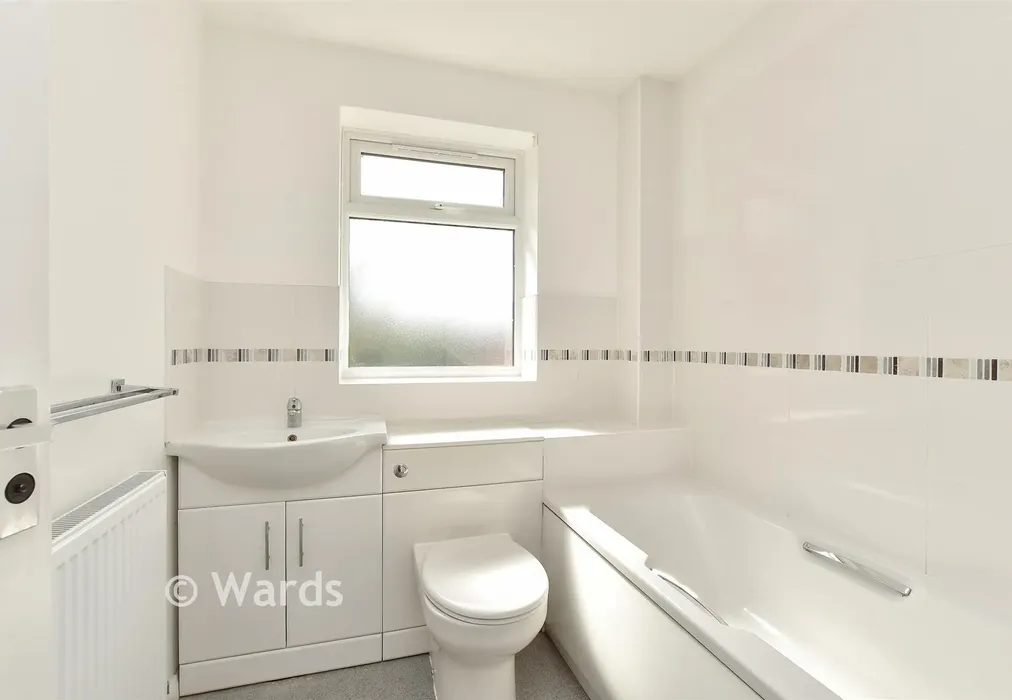 Bathroom - Brompton Hill, Chatham, Kent - Wards of Kent