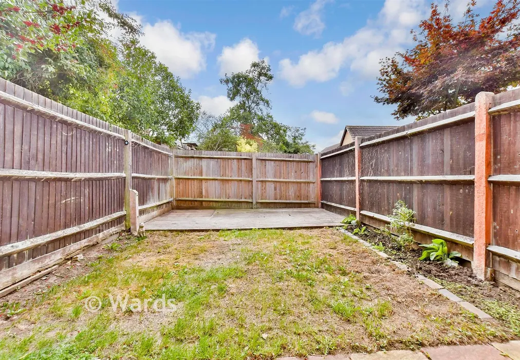 Rear Garden - Brompton Hill, Chatham, Kent - Wards of Kent