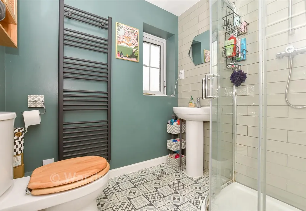 En-Suite Shower Room - Beech Tree Avenue, Sholden, Deal, Kent - Wards of Kent