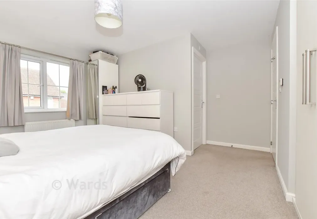 Bedroom 1 - Beech Tree Avenue, Sholden, Deal, Kent - Wards of Kent