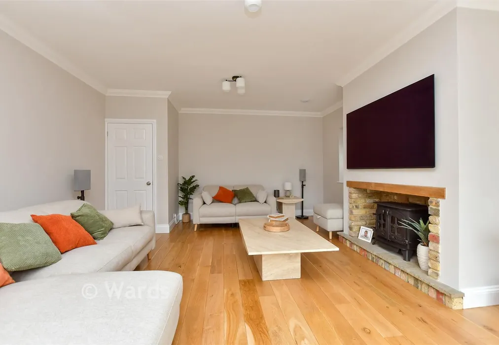 Lounge - York Avenue, Walderslade, Chatham, Kent - Wards of Kent