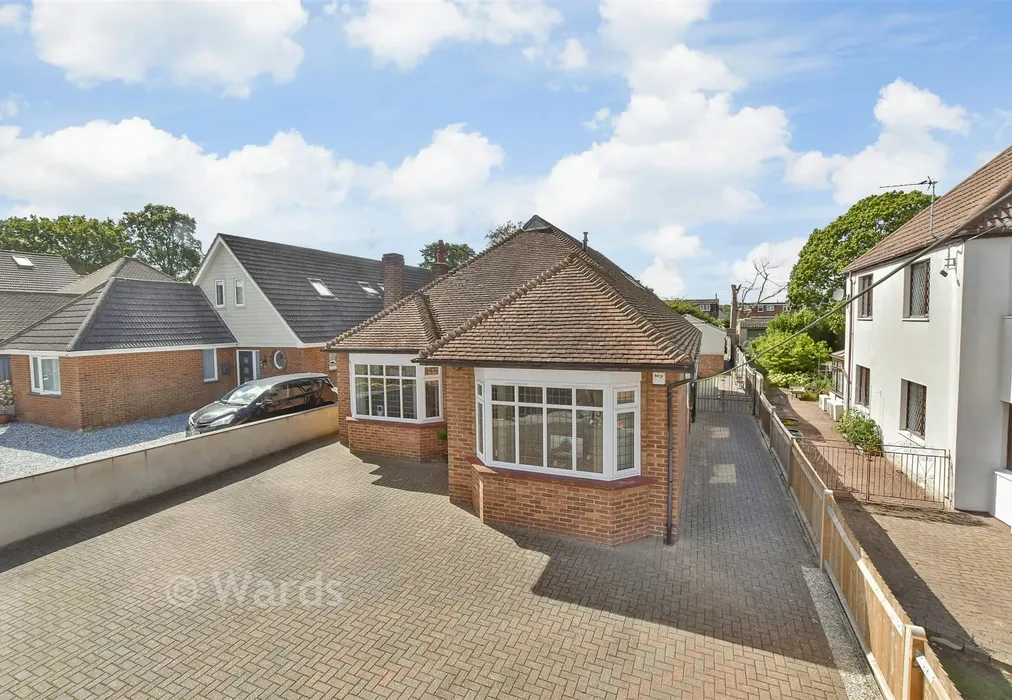 External (Web) 1 - York Avenue, Walderslade, Chatham, Kent - Wards of Kent