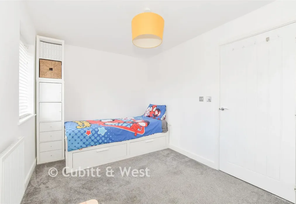 Bedroom 2 - Daffodil Crescent, Crawley, West Sussex - Wards of Kent