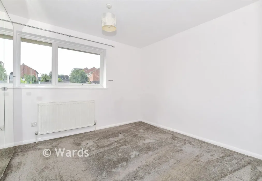 Bedroom 1 - Sassoon Close, Larkfield, Kent - Wards of Kent