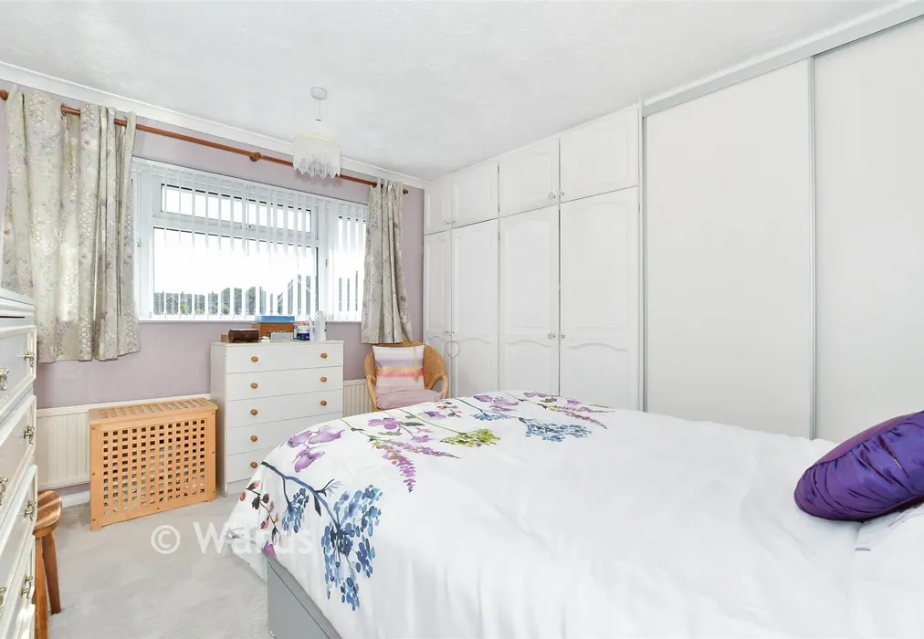 Bedroom 1 - Oriole Way, Larkfield, Aylesford, Kent - Wards of Kent