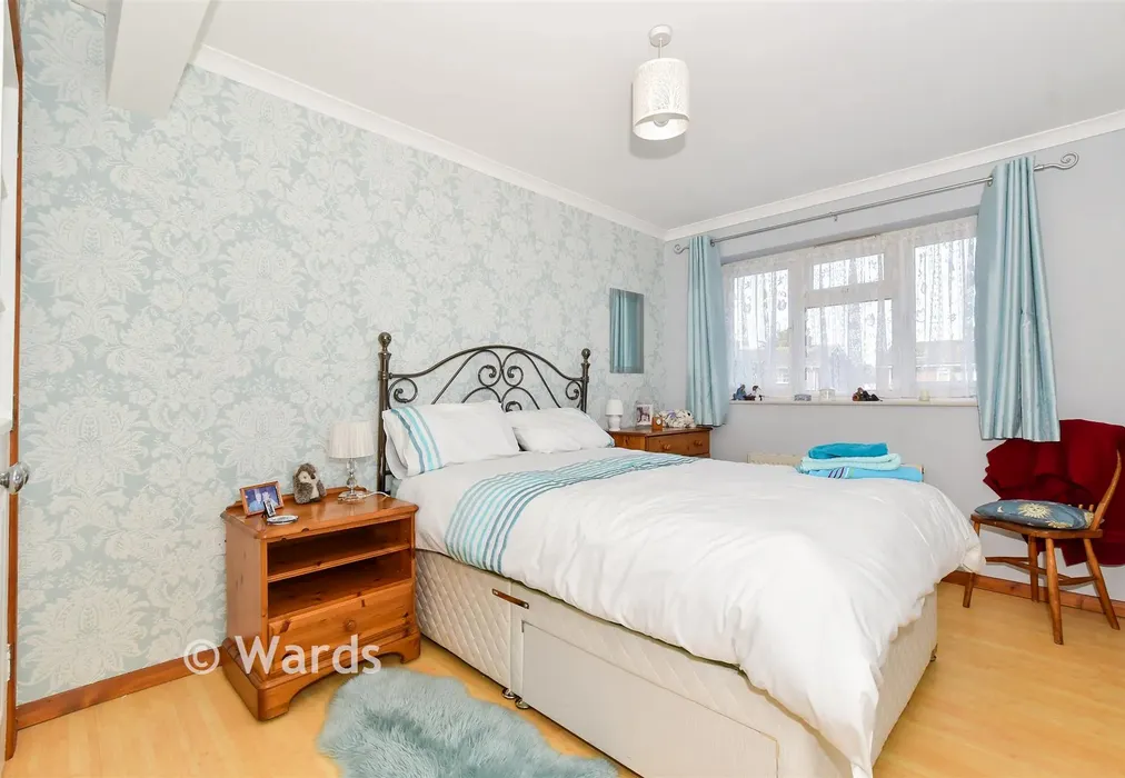 Bedroom 2 - Oriole Way, Larkfield, Aylesford, Kent - Wards of Kent