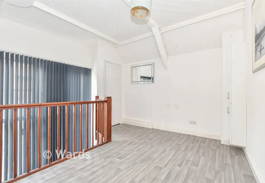 Mezzanine Bedroom - Alexandra Road, Sheerness, Kent - Wards of Kent