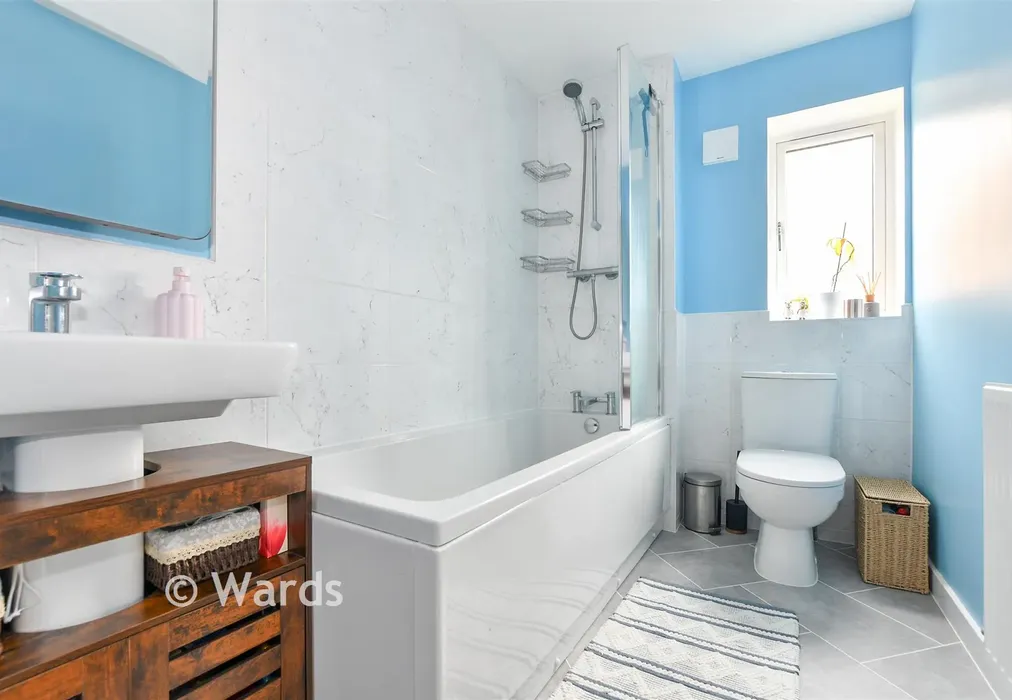 Bathroom - Dragonfly Close, Minster On Sea, Sheerness, Kent - Wards of Kent