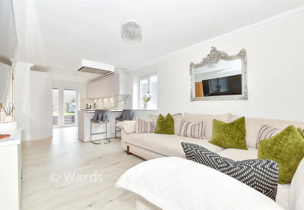 Lounge/Kitchen - Glebe Lane, Maidstone, Kent - Wards of Kent
