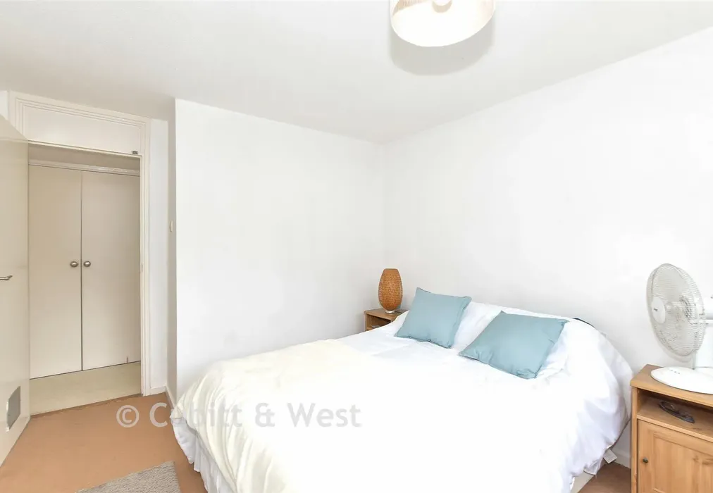 Bedroom 2 - Forestfield, Crawley, West Sussex - Wards of Kent