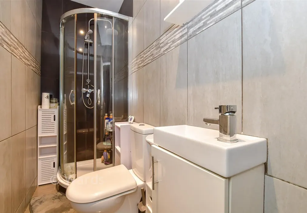 Shower Room - de Burgh Street, Dover, Kent - Wards of Kent