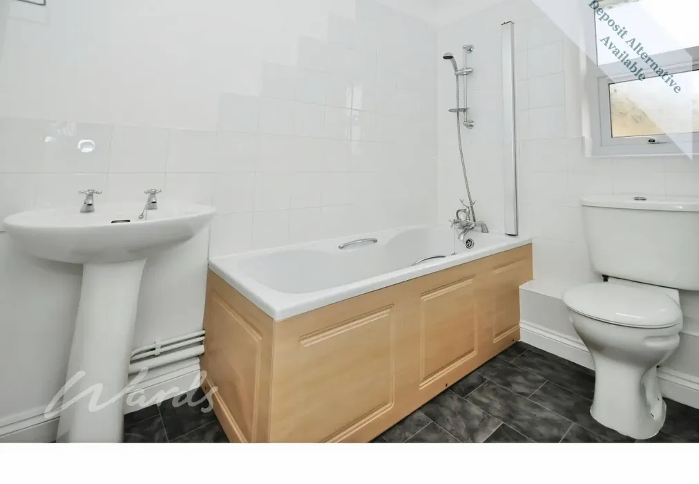 bathroom - Ark Lane Deal CT14 - Wards of Kent
